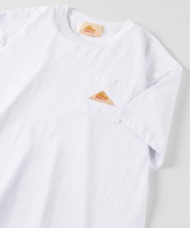 KELTY（ケルティ）の「【KELTY/ケルティー】ワンポイント ポケット付きワッペン半袖Tシャツ（Tシャツ/カットソー・メンズ）」