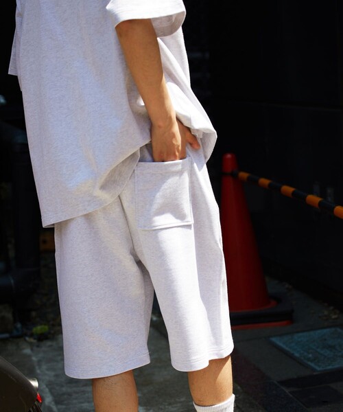 FREAK'S STORE（フリークスストア）の「HEAVY WEIGHT SWEAT SHORTS/ヘビーウェイト スウェット ショーツ/ワイド/イージーパンツ（その他パンツ・メンズ・グレー/ブラック/オフホワイト・MEDIUM/LARGE）」の15枚目の写真