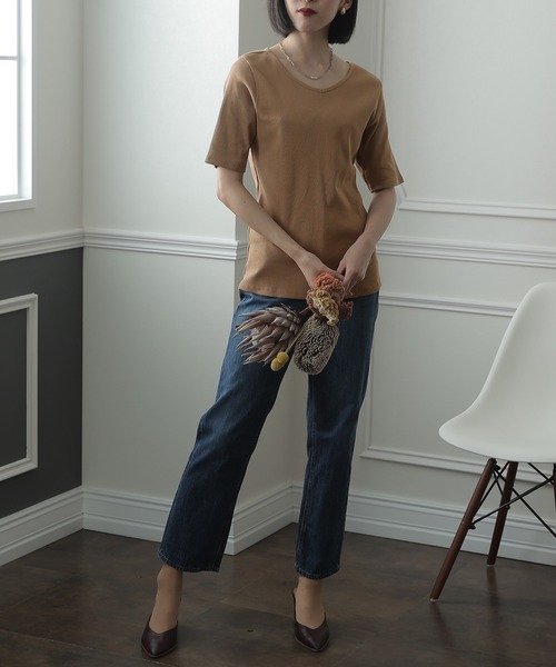 ElegChic(エレグシック)の「Vネックコットンリブトップス(Tシャツ/カットソー・レディース・オフホワイト/ベージュ/ブラック・XL/XXL/4L/M/L)」の14枚目の写真