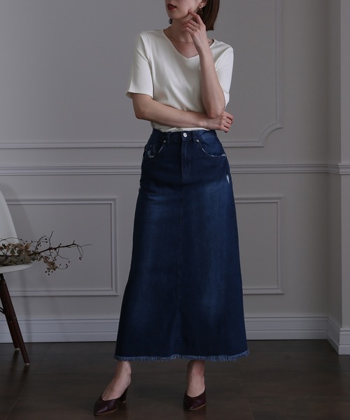 ElegChic(エレグシック)の「Vネックコットンリブトップス(Tシャツ/カットソー・レディース・オフホワイト/ベージュ/ブラック・XL/XXL/4L/M/L)」の5枚目の写真