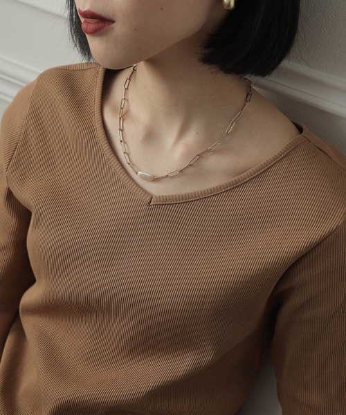 ElegChic(エレグシック)の「Vネックコットンリブトップス(Tシャツ/カットソー・レディース・オフホワイト/ベージュ/ブラック・XL/XXL/4L/M/L)」の9枚目の写真