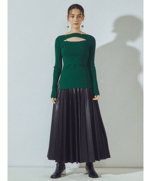 UN3D.（アンスリード）の「デコルテオープンレイヤードニット（ニット