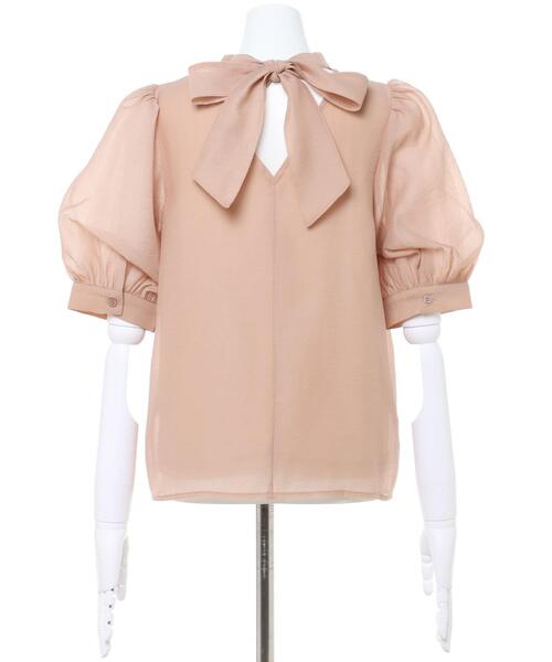 Allamanda(アラマンダ)の「Backリボンハイネックシアー/ブラウス(シャツ/ブラウス・レディース・ブラック/オフホワイト/ライトカーキ/ピンクベージュ・M)」の7枚目の写真