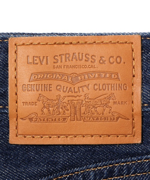 Levi's（リーバイス）の「SLIT FRONT SKIRT EXCUSE MY FRENCH（デニムスカート・レディース・ライトインディゴブルー・30inch/28inch/29inch/24inch/25inch/26inch/27inch/23inch）」の16枚目の写真