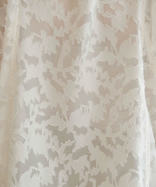 Bab（バブ）の「【WEB限定】ビッグカラーシアーブラウス（シャツ/ブラウス・レディース・ブラック/アイボリー・M）」の4枚目の写真