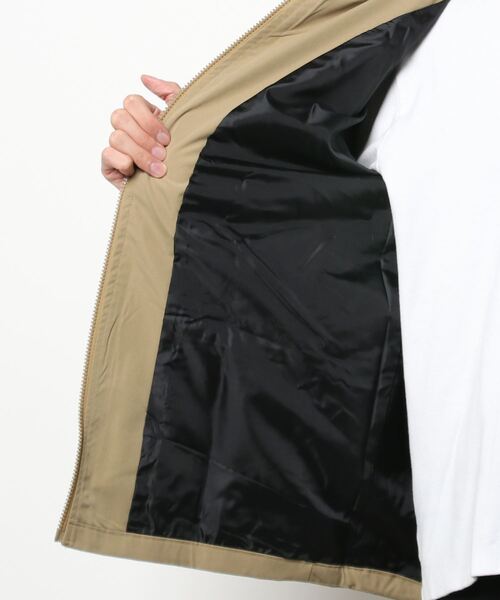 KRIFF MAYER(クリフメイヤー)の「《WEB限定》マウンテンパーカー(マウンテンパーカー・メンズ・ブラック/ベージュ/ネイビー・MEDIUM/LARGE/X-LARGE)」の6枚目の写真