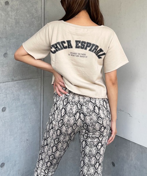 SPIRALGIRL（スパイラルガール）の「バックプリントミニ裏毛トップス（Tシャツ/カットソー・レディース・ブラック/ベージュ/パープル・FREE）」の7枚目の写真