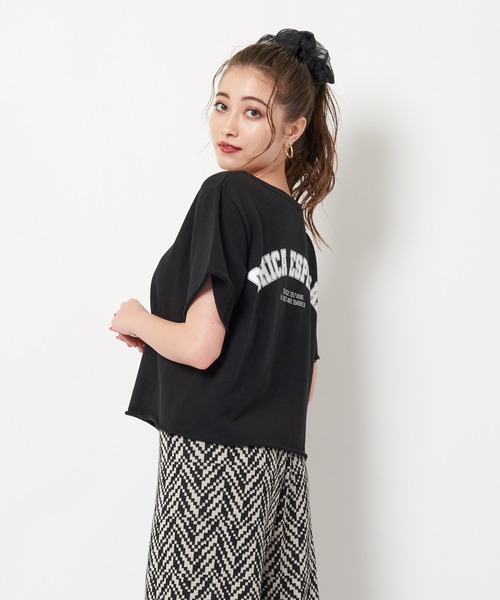 SPIRALGIRL（スパイラルガール）の「バックプリントミニ裏毛トップス（Tシャツ/カットソー・レディース・ブラック/ベージュ/パープル・FREE）」の16枚目の写真