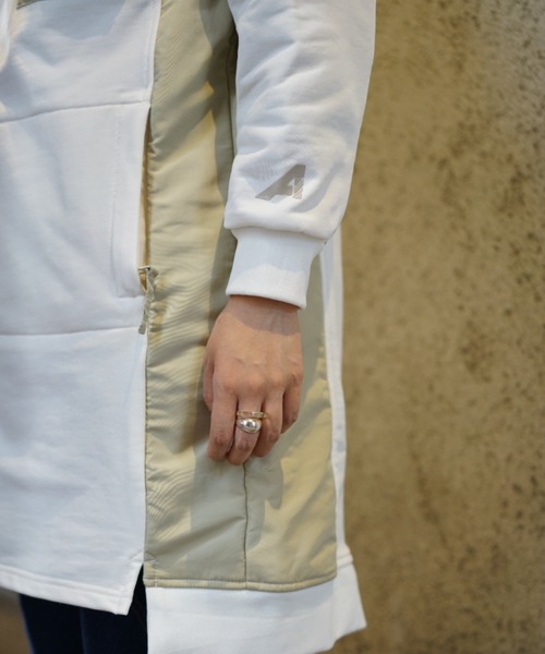 AVIREX（アヴィレックス）の「AH/ フーディーパーカーワンピースドレス/ HOODIE　PARKA　ONEPIECE DRESS（ワンピース・レディース・ブラック/オフホワイト/オリーブ・MEDIUM/SMALL）」の9枚目の写真