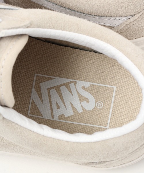 VANS（バンズ）の「VANS／OLD SKOOL(レディース)　2944673（スニーカー・レディース・ライトベージュ・MEDIUM/LARGE/SMALL）」の3枚目の写真