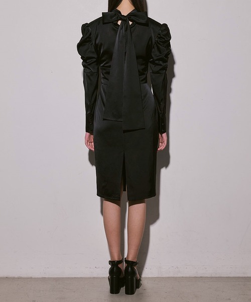 Romansual(ロマンシュアル)の「Romansual/バックリボンパワショルサテンワンピース(ワンピース・レディース・ブラック・FREE)」の11枚目の写真