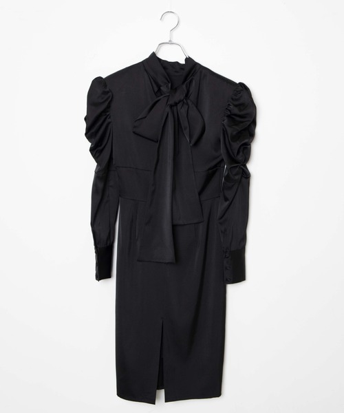 Romansual(ロマンシュアル)の「Romansual/バックリボンパワショルサテンワンピース(ワンピース・レディース・ブラック・FREE)」の6枚目の写真