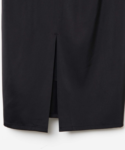 Romansual(ロマンシュアル)の「Romansual/バックリボンパワショルサテンワンピース(ワンピース・レディース・ブラック・FREE)」の5枚目の写真