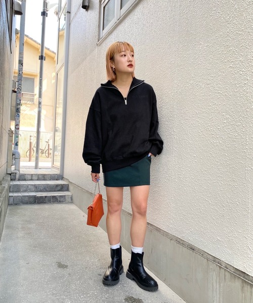 WHO'S WHO gallery PERVERTハーフジップ　グレートレーナー WHO'S WHO gallery PERVERTハーフジップ グレートレーナー