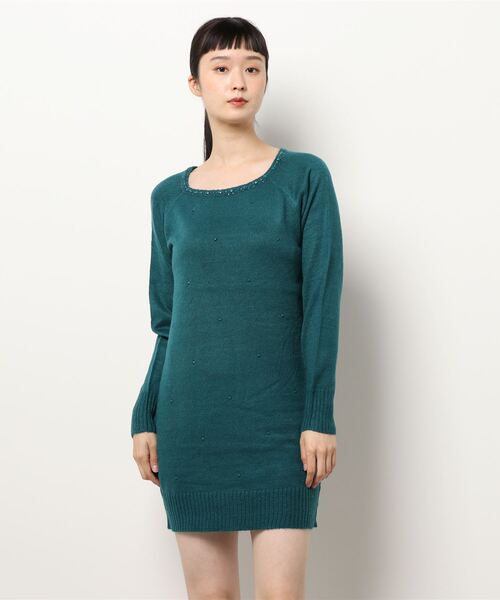 REAL CUBE（リアルキューブ）の「ビジュー付きニットチュニックワンピース（ワンピース・レディース・ブルー/グリーン/ベージュ/イエロー/ネイビー・M）」の3枚目の写真