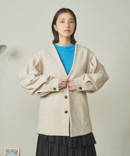 CIAOPANIC（チャオパニック）の「【UNSPARE/アンスペア】ショルダータックジャケット/WEB・一部店舗限定（ノーカラーコート・レディース・ベージュ/モカ・FREE）」の15枚目の写真