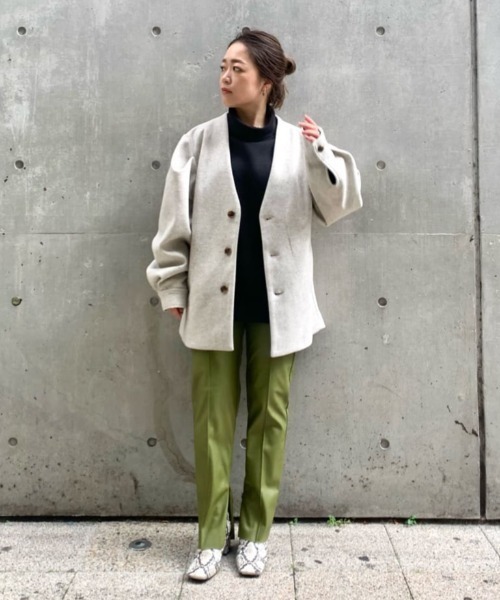 CIAOPANIC（チャオパニック）の「【UNSPARE/アンスペア】ショルダータックジャケット/WEB・一部店舗限定（ノーカラーコート・レディース・ベージュ/モカ・FREE）」の7枚目の写真