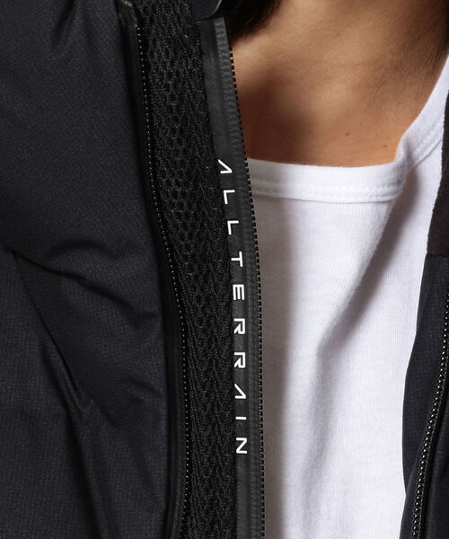 DESCENTE ALLTERRAIN（デサント　オルテライン）の「＜DESCENTE ALLTERRAIN/デサントオルテライン＞ MIZUSAWA DOWN GORE-TEX AMBIT 水沢ダウンジャケット"ゴアテックスアンビット" DAMSGK34U（ダウンジャケット/コート・メンズ・ブラック・SMALL/MEDIUM/LARGE/X-LARGE）」の16枚目の写真