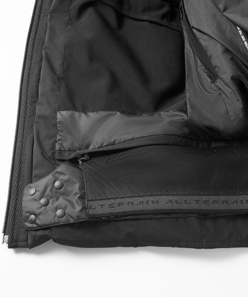 DESCENTE ALLTERRAIN（デサント　オルテライン）の「＜DESCENTE ALLTERRAIN/デサントオルテライン＞ MIZUSAWA DOWN GORE-TEX AMBIT 水沢ダウンジャケット"ゴアテックスアンビット" DAMSGK34U（ダウンジャケット/コート・メンズ・ブラック・SMALL/MEDIUM/LARGE/X-LARGE）」の4枚目の写真