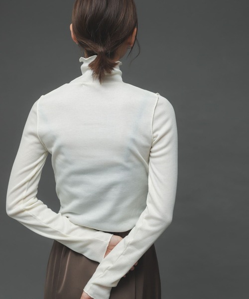 SENSE OF PLACE by URBAN RESEARCH（センスオブプレイスバイアーバンリサーチ）の「『UR TECH』 リブハイネックトップ（Tシャツ/カットソー・レディース・ブラック/アイボリー/ライトブルー・ONE）」の9枚目の写真