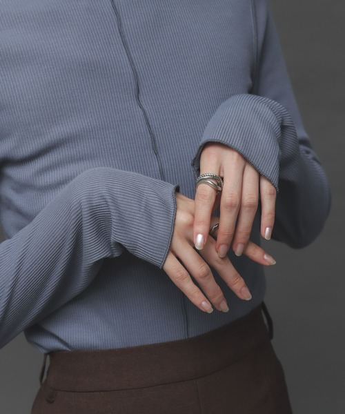 SENSE OF PLACE by URBAN RESEARCH（センスオブプレイスバイアーバンリサーチ）の「『UR TECH』 リブハイネックトップ（Tシャツ/カットソー・レディース・ブラック/アイボリー/ライトブルー・ONE）」の15枚目の写真