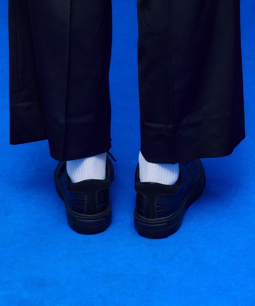 UNITED TOKYO（ユナイテッドトウキョウ）の「Emboss sneaker（スニーカー・メンズ・ホワイト/ブラック・1/2/3）」の7枚目の写真