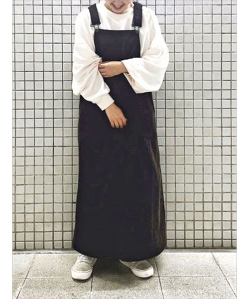 Samansa Mos2 blue（サマンサモスモスブルー）の「コーデュロイジャンスカ（ジャンパースカート・レディース・グレー/チャコール/ライトベージュ・ﾌﾘ-）」の2枚目の写真