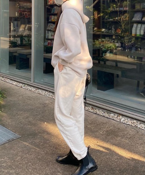 Bonjour Sagan（ボンジュールサガン）の「ダンボールバルーンパーカー（パーカー・レディース・グレイッシュベージュ/ホワイト/ライトグレー・FREE）」の19枚目の写真