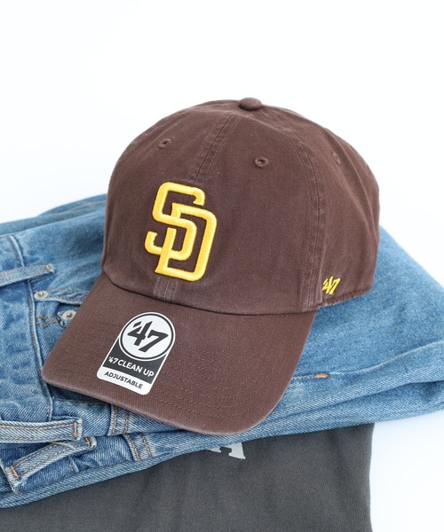 '47（フォーティーセブン）の「47 brand オフィシャルメジャーリーガー立体刺繍ベースボールキャップ（キャップ・メンズ・オレンジ/ブラック系その他/ゴールド/ブルー系/スカイブルー/ブラック×レッド/ブラック/ロイヤルブルー/レッド系その他/ネイビー/ブラック×ブルー/チャコールグレー/ブラック×パープル/パープル/ブルー系その他/カーキ/グレー系/ブラウン/ベージュ系・FREE）」の8枚目の写真