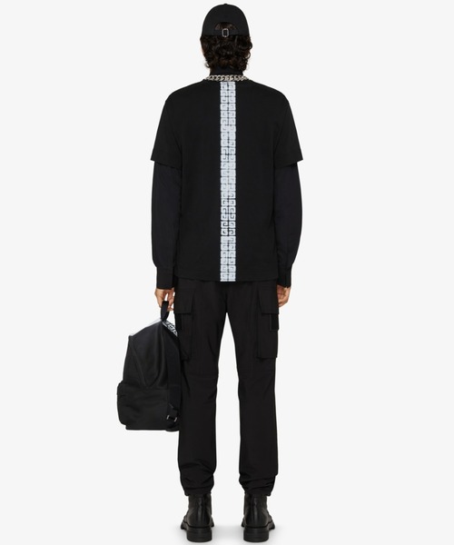 GIVENCHY（ジバンシイ）の「タグエフェクト 4Gバンド Tシャツ（Tシャツ/カットソー・メンズ・ブラック・SMALL/MEDIUM/LARGE/X-LARGE/X-SMALL）」の2枚目の写真