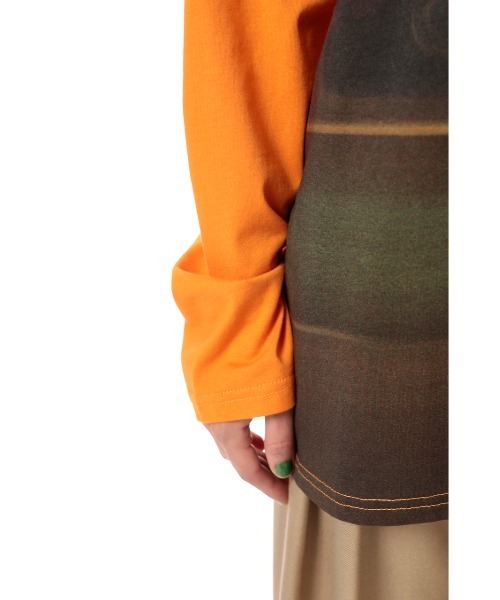 SLY（スライ）の「LUI ARAKI X SLY BIG PRINT T/SH ビッグ プリント Tシャツ（Tシャツ/カットソー・レディース・オレンジ系その他/ブラック系その他2・FREE）」の15枚目の写真