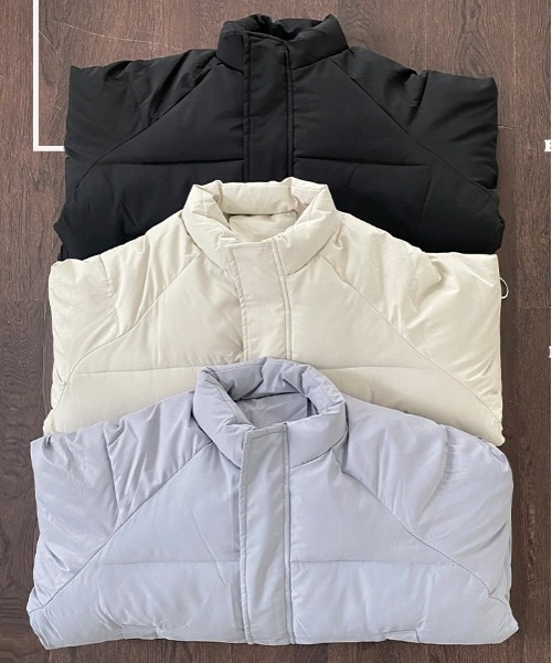 BEIDELLI（ベイデリー）の「[BELLIDE MADE] オーバーフィットストリングショートパディング（ダウンジャケット/コート・レディース・ブラック/グレー/アイボリー・FREE）」の7枚目の写真