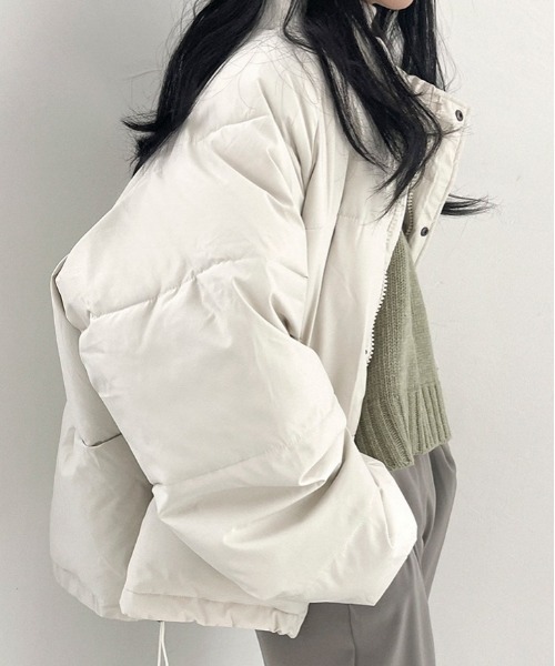 BEIDELLI（ベイデリー）の「[BELLIDE MADE] オーバーフィットストリングショートパディング（ダウンジャケット/コート・レディース・ブラック/グレー/アイボリー・FREE）」の9枚目の写真