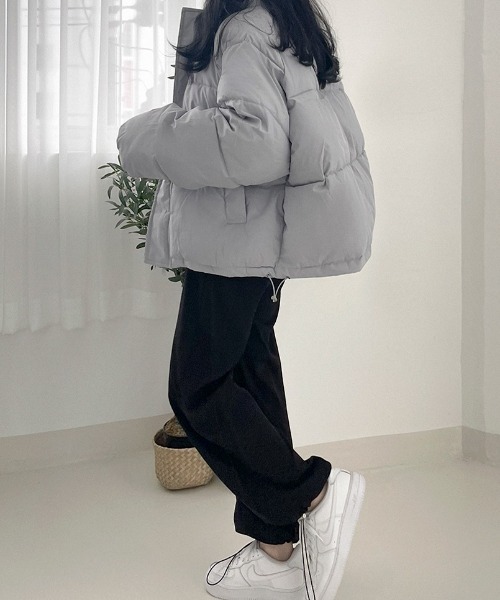BEIDELLI（ベイデリー）の「[BELLIDE MADE] オーバーフィットストリングショートパディング（ダウンジャケット/コート・レディース・ブラック/グレー/アイボリー・FREE）」の22枚目の写真