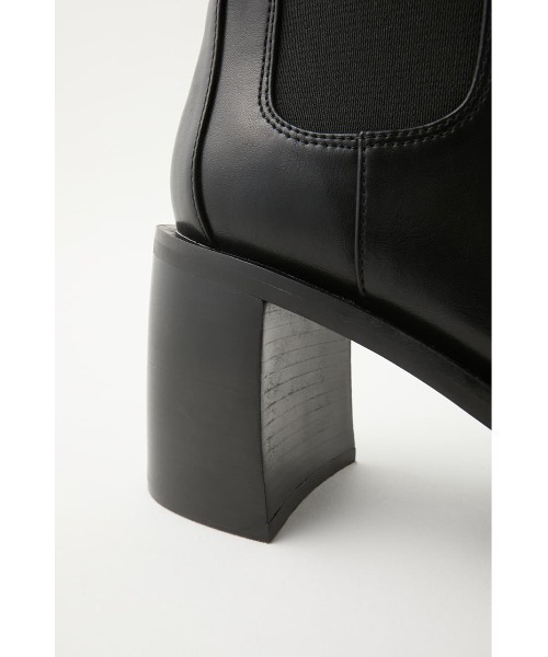 MOUSSY（マウジー）の「ROUND TOE HEEL ブーツ（ブーツ・レディース・ライトベージュ/ブラック・MEDIUM/SMALL/LARGE）」の11枚目の写真