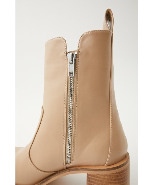 MOUSSY（マウジー）の「ROUND TOE HEEL ブーツ（ブーツ・レディース・ライトベージュ/ブラック・MEDIUM/SMALL/LARGE）」の19枚目の写真