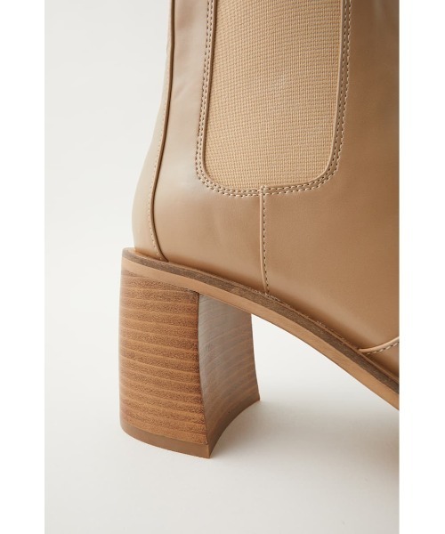 MOUSSY（マウジー）の「ROUND TOE HEEL ブーツ（ブーツ・レディース・ライトベージュ/ブラック・MEDIUM/SMALL/LARGE）」の20枚目の写真