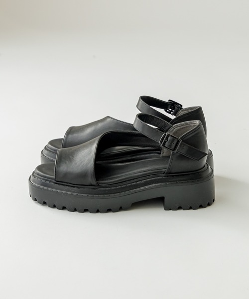 mystic(ミスティック)の「チャンキーソールサンダル(サンダル・レディース・ブラック・38/36/37)」の4枚目の写真