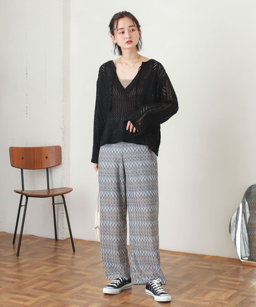 SENSE OF PLACE by URBAN RESEARCH（センスオブプレイスバイアーバンリサーチ）の「キーネックメッシュセーター（ニット/セーター・レディース・ブラック/イエロー/オフホワイト・ONE）」の18枚目の写真