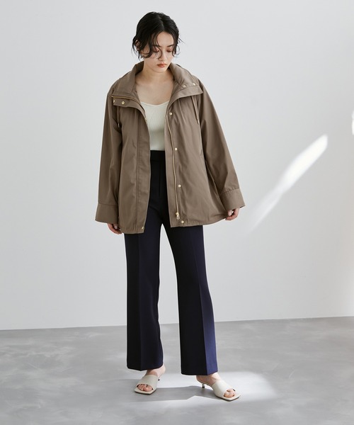 ADAM ET ROPE'（アダムエロペ）の「【アウトレット店舗・WEB限定】キルティングライナー付きタウンパーカー（マウンテンパーカー・レディース・チャコールグレー/ブラック/オリーブ・FREE）」の4枚目の写真