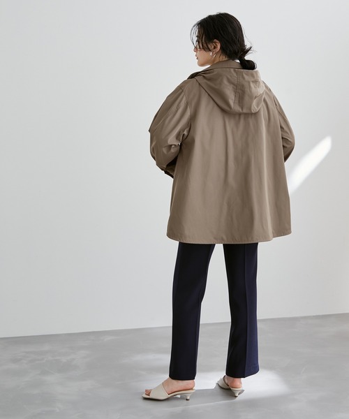 ADAM ET ROPE'（アダムエロペ）の「【アウトレット店舗・WEB限定】キルティングライナー付きタウンパーカー（マウンテンパーカー・レディース・チャコールグレー/ブラック/オリーブ・FREE）」の5枚目の写真