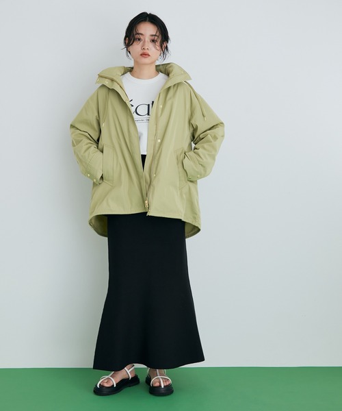 ADAM ET ROPE'（アダムエロペ）の「【アウトレット店舗・WEB限定】キルティングライナー付きタウンパーカー（マウンテンパーカー・レディース・チャコールグレー/ブラック/オリーブ・FREE）」の6枚目の写真