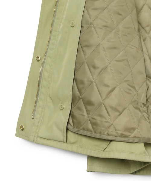 ADAM ET ROPE'（アダムエロペ）の「【アウトレット店舗・WEB限定】キルティングライナー付きタウンパーカー（マウンテンパーカー・レディース・チャコールグレー/ブラック/オリーブ・FREE）」の17枚目の写真