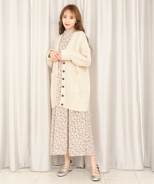 TITTY&CO.（ティティーアンドコー）の「ケーブルロングカーディガン（カーディガン/ボレロ・レディース・ライトブルー/オフホワイト/ピンク・FREE）」の18枚目の写真