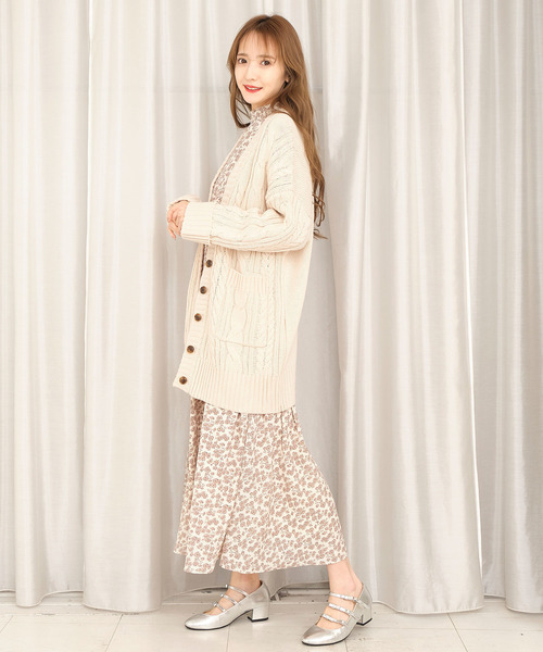 TITTY&CO.（ティティーアンドコー）の「ケーブルロングカーディガン（カーディガン/ボレロ・レディース・ライトブルー/オフホワイト/ピンク・FREE）」の5枚目の写真