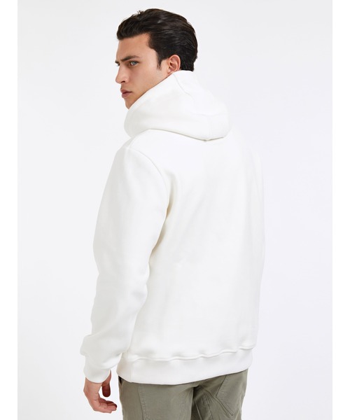 Guess（ゲス）の「Bonded Velvet Hoodie（パーカー・メンズ・ブラック/ホワイト・SMALL/MEDIUM/LARGE/X-LARGE）」の3枚目の写真