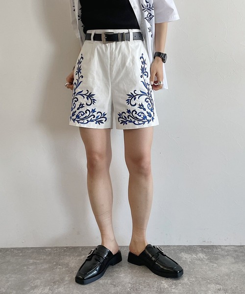 PAGEBOY（ページボーイ）の「エンブロイダリーショートパンツ（その他パンツ・レディース・ブラック/オフホワイト・FREE）」の3枚目の写真