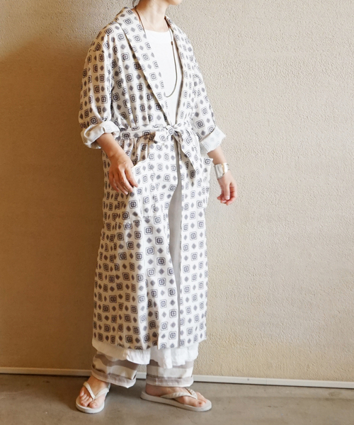 JOURNAL STANDARD LUXE（ジャーナルスタンダード　ラックス）の「【221VILLAGE / 221ヴィレッジ】 PRINTED GAWN（その他アウター・レディース・ネイビー/ホワイト・FREE）」の3枚目の写真