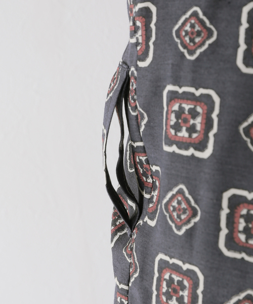 JOURNAL STANDARD LUXE（ジャーナルスタンダード　ラックス）の「【221VILLAGE / 221ヴィレッジ】 PRINTED GAWN（その他アウター・レディース・ネイビー/ホワイト・FREE）」の19枚目の写真