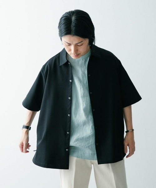 ITEMS URBANRESEARCH(アイテムズ アーバンリサーチ)の「TRストレッチ 半袖シャツ(シャツ/ブラウス・メンズ・ブラック/ベージュ/グレー/ブルー・MEDIUM/LARGE)」の11枚目の写真
